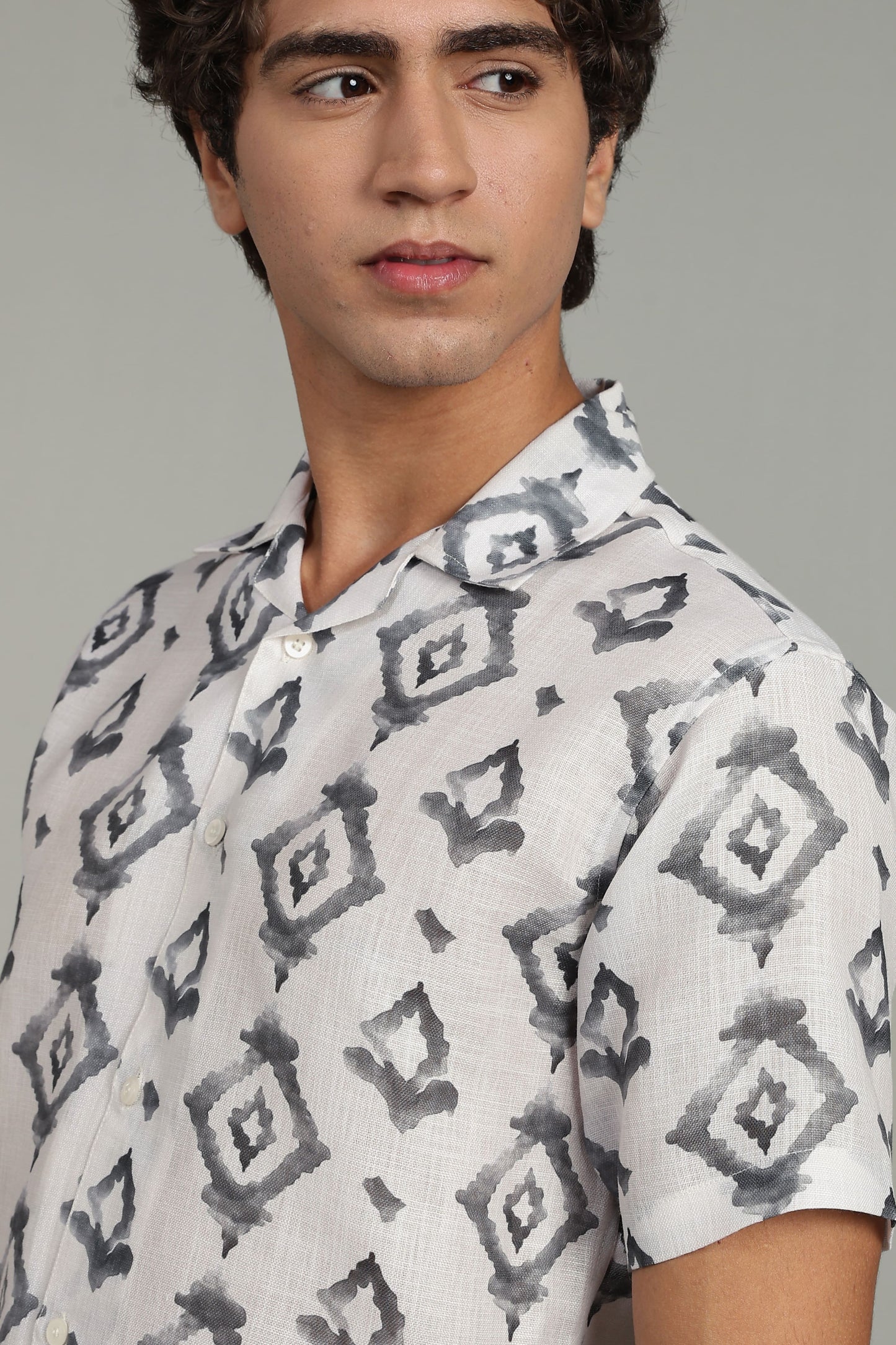 Off White & Grey Ikat Print Shirt