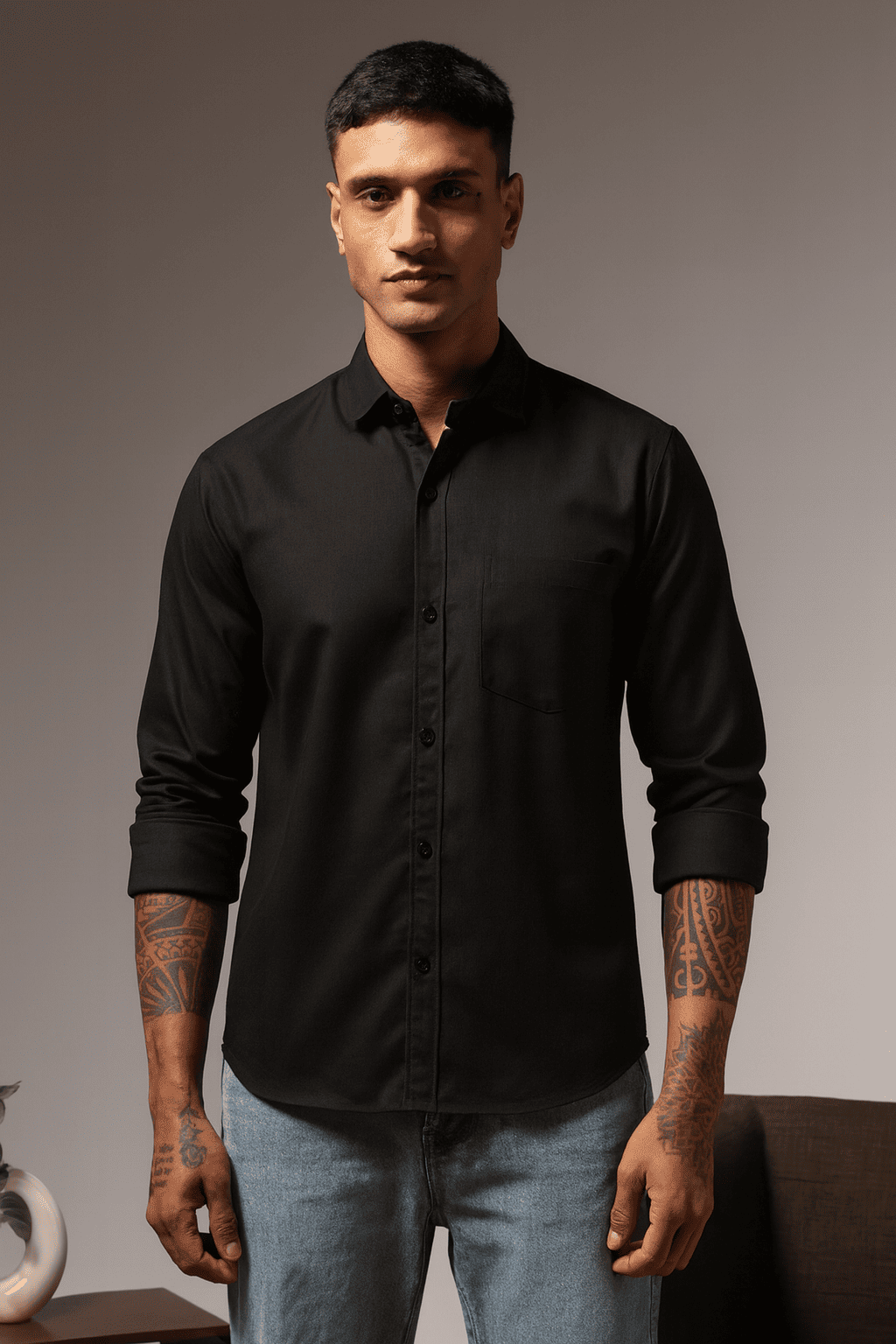black shirt 